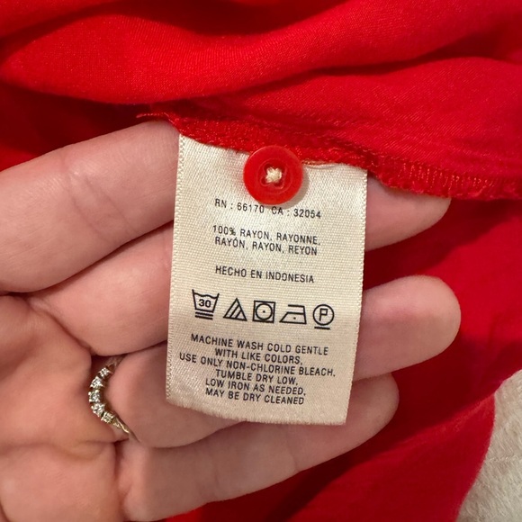 Anthropologie Maeve Popover Shirt Red Roll Tab Sleeve Scoop Pockets - Picture 6 of 8